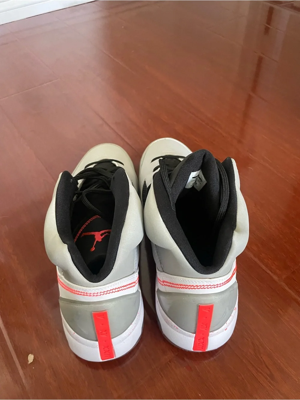 Jordan Flight Remix Mid - Gray/Black/Red Accent